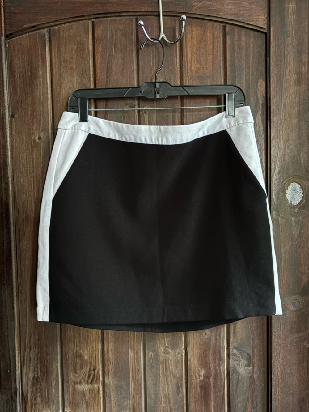 Banana Republic Black Mini Skirt with White Trim - Picture 3 of 10